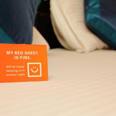 Fabhotel Comfort Residency II Gurgáon Kültér fotó