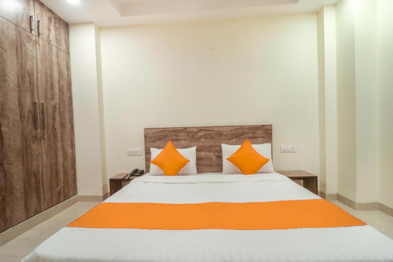 Fabhotel Comfort Residency II Gurgáon Kültér fotó